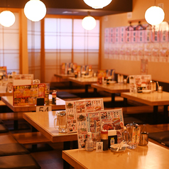 【活気溢れる店内で貸切宴会】水炊き・焼き鳥等の鶏料理を存分に楽しめる居酒屋です!お酒も1杯329円の生ビールから日本酒、焼酎等、各種取り扱っております!