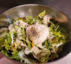 温玉シーザーサラダ