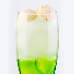 《プレミアム》北海道メロンクリームソーダ