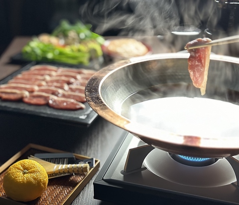 老舗　鳥専門店が手掛ける厳選した鴨のみを使用したワンランク上の鴨しゃぶ専門店