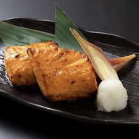 旬や季節に合わせた新鮮な鮮魚をご提供しております☆