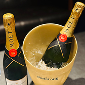 便利な支払い方法をご用意しております。クレジットカード、電子マネー、QRコード決済がご利用可能です。お好きな方法でスムーズにお支払いいただけるため、安心してお楽しみいただけます。特別なひとときを、ぜひ気軽にお過ごしください。