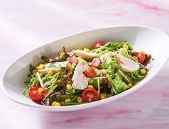 チキンとコーンのサラダ