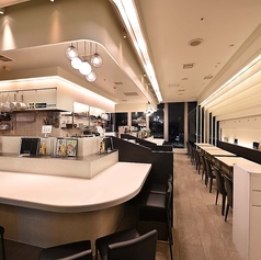 カウンター席もご用意しております♪