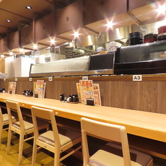 すし天串酒場ぜんや　熊本駅横丁店の雰囲気1