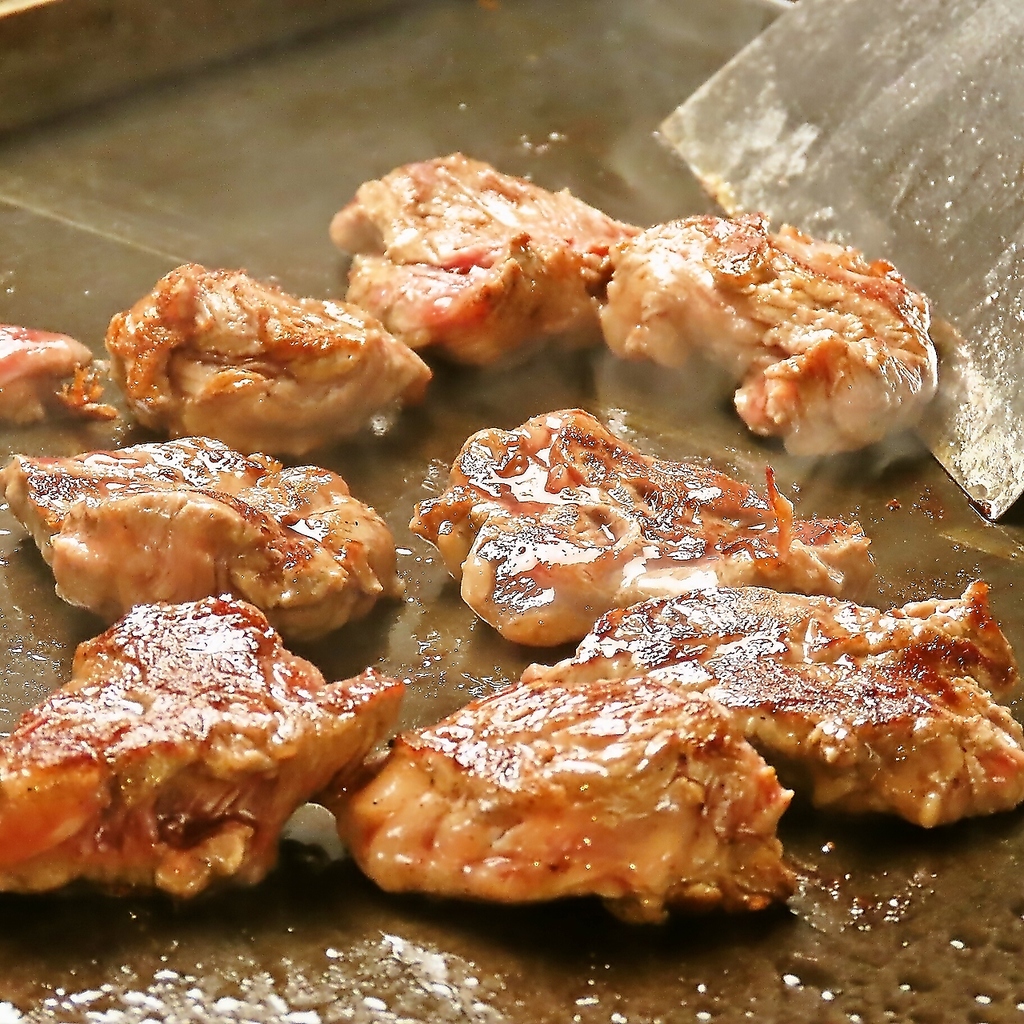 熱々で美味しい鉄板焼き料理を多数ご用意しております！