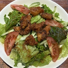 たこの唐揚げサラダ