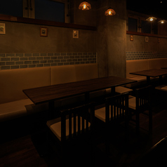 6名様用のお席になります。子会はもちろん記念日・誕生日などのプライベート飲み会に。