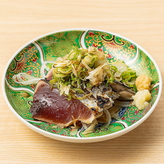 カツオのたたき薬味まみれ
