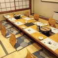 最大36名様までご利用いただける広いお座敷席もございます。大型宴会など、大人数でのご予定にぜひご活用ください。ゆとりのある座席配置で、窮屈さを感じることなく宴を心ゆくまで楽しめます。