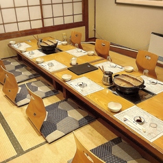 最大36名様までご利用いただける広いお座敷席もございます。大型宴会など、大人数でのご予定にぜひご活用ください。ゆとりのある座席配置で、窮屈さを感じることなく宴を心ゆくまで楽しめます。