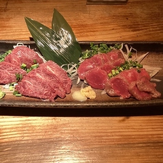 馬刺し盛り合わせ