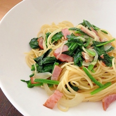 ベーコンとほうれん草のパスタ
