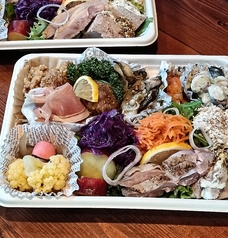 多品目な前菜盛り合わせを大切な家族やパートナーと…