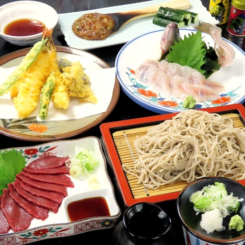 こだわりの蕎麦と厳選日本酒で、粋なひとときを。