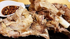 羊の大骨煮込み