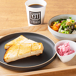 天然酵母に大豆を練り込んだ、しっとりもっちりとしたボリュームたっぷりの贅沢なフレンチトースト♪