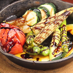 中東料理 前菜盛り合わせ