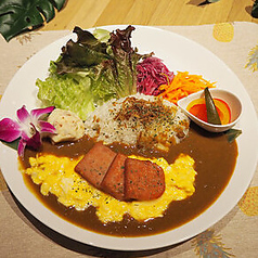 スパムエッグカレー