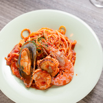 食事の〆に最適！季節の素材の旨みが広がるシェフ気まぐれパスタ♪最後まで満足のひとときをどうぞ！