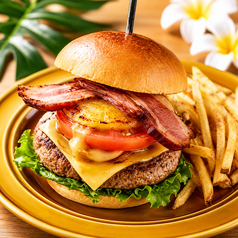 アボカドベーコンチーズバーガー