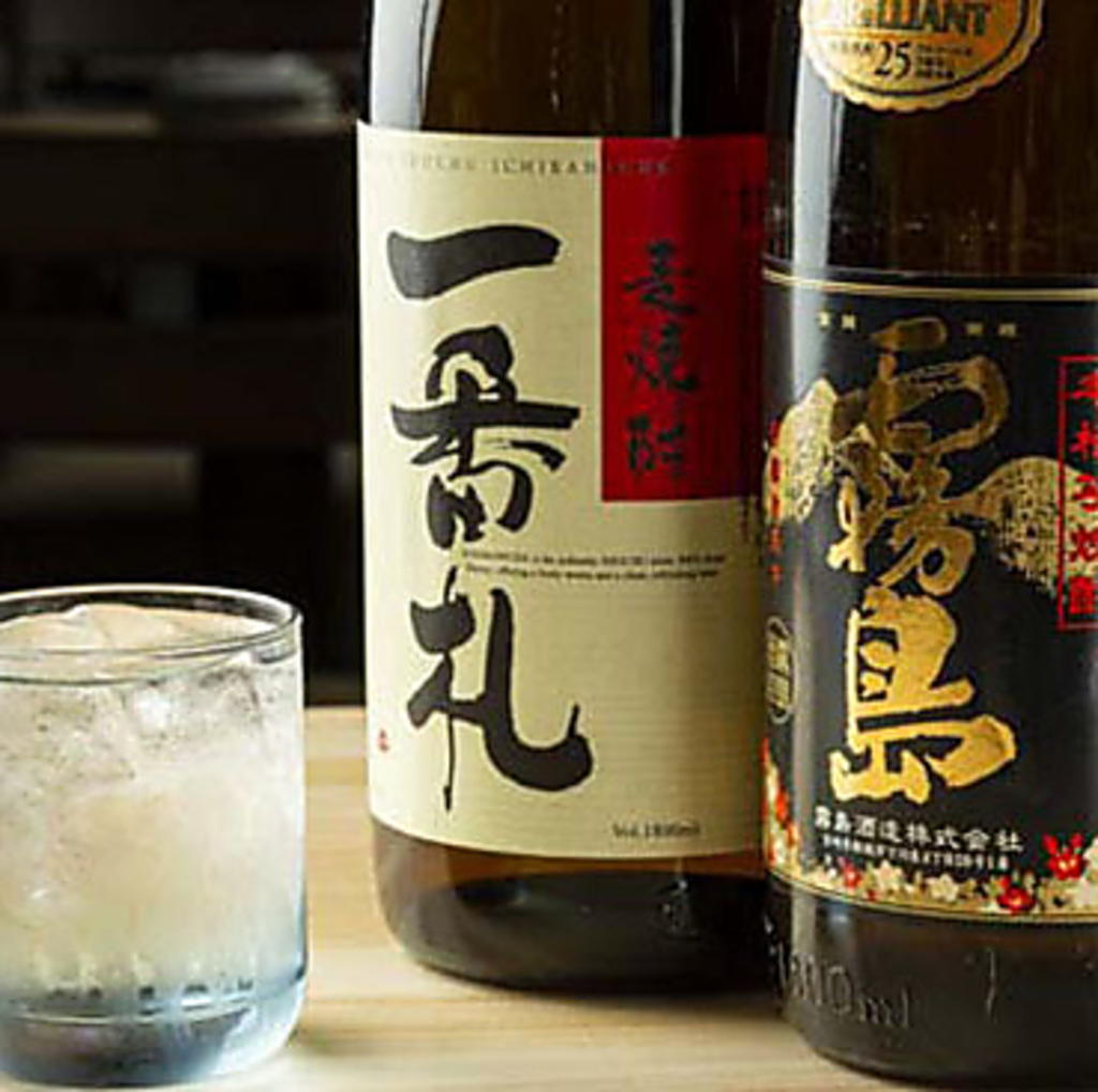 福井の銘酒「伝心雪」を中心に、地鶏と相性の良い全国各地の銘酒を揃えております◎お試しください！