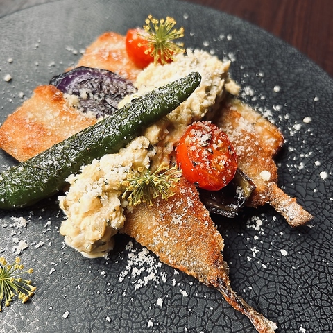 旬の食材を堪能できるコースを複数ご用意。大切な方と特別な時間をお過ごしください。