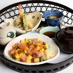 【籠盛り御膳】バラちらし