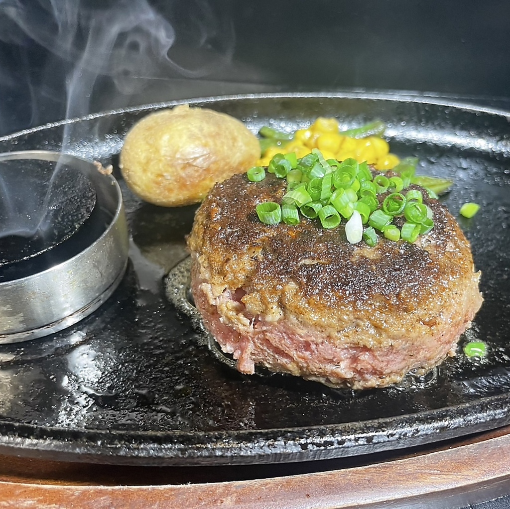 ランチや女子会に最適な宮崎牛100%ハンバーグや国産牛ステーキもおすすめ！