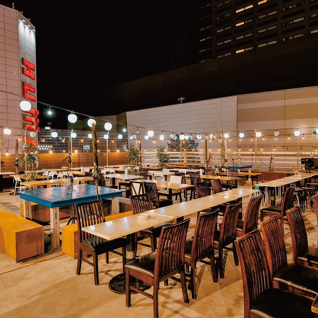 新宿エリア最大級！BBQ食べ飲み放題が人気の屋上ビアガーデン♪