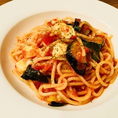 なすとモッツァレラチーズのトマトソース