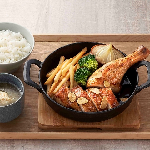 みつせ鶏本舗GROUNDS吉野ヶ里店(神埼市/焼肉・ホルモン)＜ネット予約可
