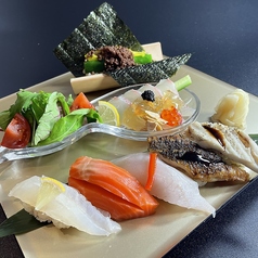 地魚ネタ入り寿司＆海鮮盛り