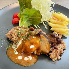 牛すじデミグラスソース