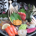 鮮魚を始め、料理にはこだわっております。各地から厳選した食材を仕入れていますよ♪