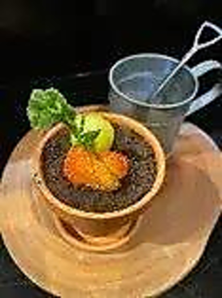 遊び心のある見た目で、目でも舌でも楽しめる一品！お洒落な見た目のメニューが多く女子会にも◎