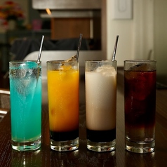 【飲み放題で広がるブルーブックスカフェの楽しみ】