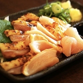 現金決済のほか、各種クレジットカードとQRコード決済に対応しております。急な飲み会や手持ちの現金がない場合でも安心してご利用いただけます。お客様にとってより便利でスムーズな会計を実現し、スマートなお支払いを提供いたします！