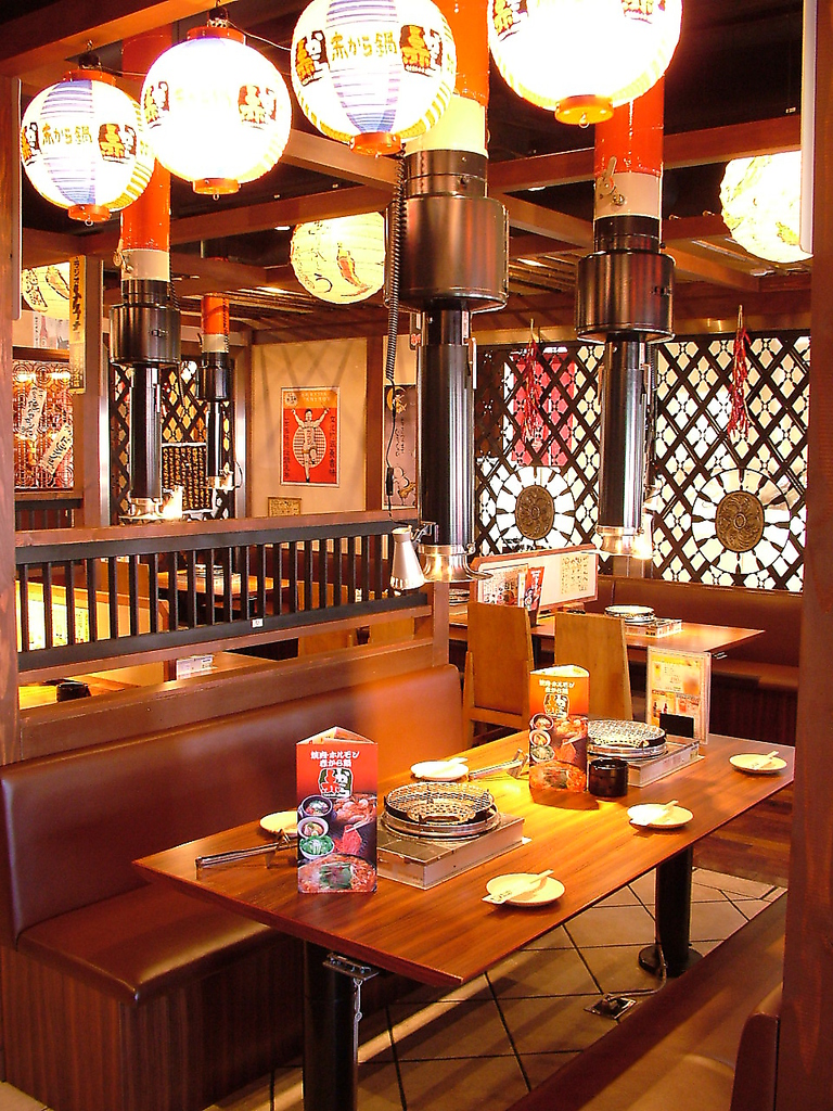 活気溢れる店内が自慢!!みんなでお鍋を囲んで幸せ鍋会しよう◎