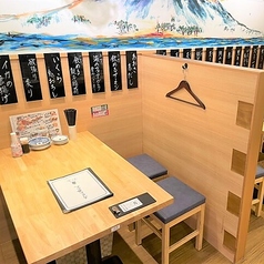 少人数から中人数でのお集まりに最適な宴会コースも各種ご用意しております。当日のご利用も可能ですのでお気軽にお問い合わせください♪