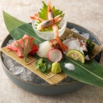 新鮮なお刺身はもちろん、趣向をこらした和食をゆっくりとお楽しみください。