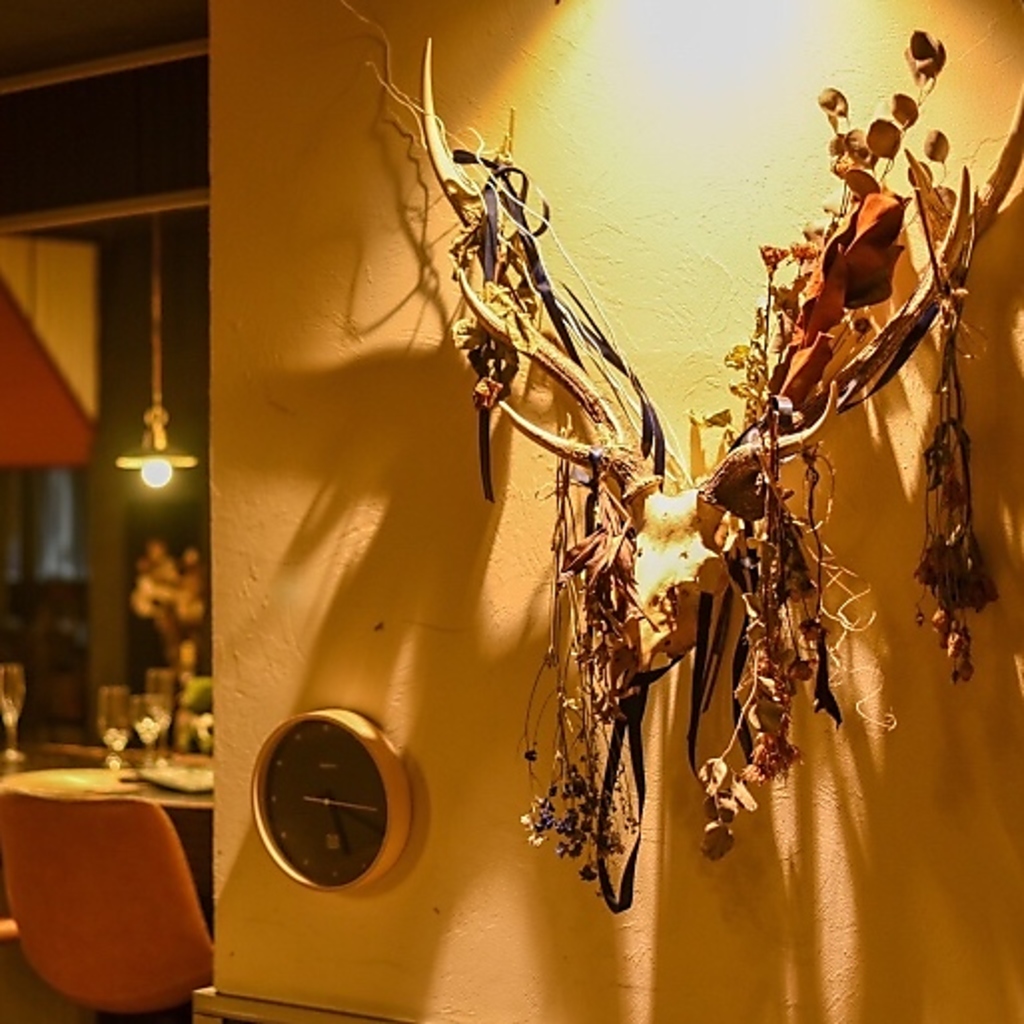 お洒落なアートやインテリアなど店内の細部まで拘り抜きました！