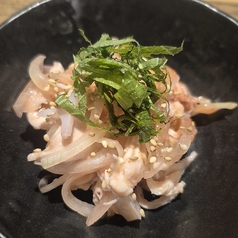 蒸し鶏の梅肉和え