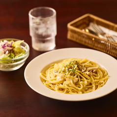 カルボナーラセット(ドリンク、サラダ付)