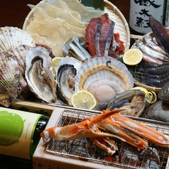 庵八自慢の北海道産の魚介類を七輪で焼いたり炙ったり