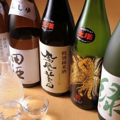 20～30種類の日本酒を取り揃え！