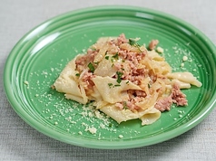 手作りベーコンのカルボナーラ