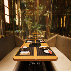 光と影が織り成す上質空間★大人の時間をゆったり堪能できる空間をご用意♪当店は全国の地酒も多数ご用意してます。　常時15種類以上の地酒でお客様をお出迎えいたします！