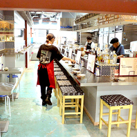 気軽に楽しむ立ち飲みスタイル