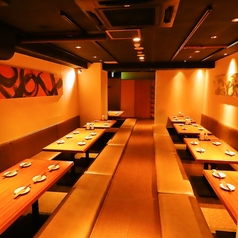 【店舗貸切】かまどかでは店舗貸切にも対応しております♪店舗を貸し切れば、個室以上にゆったりと周りに気兼ねすることなく、ご宴会をお楽しみいただけます。会社宴会や結婚式の二次会パーティーなど、様々なご利用シーンにおすすめです♪